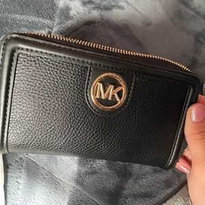 Michael Kors Black Wallet MK NWT New with tags